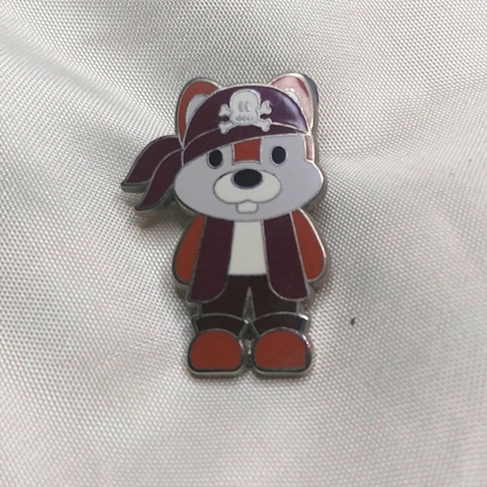 Disney Pin Pirate Chip